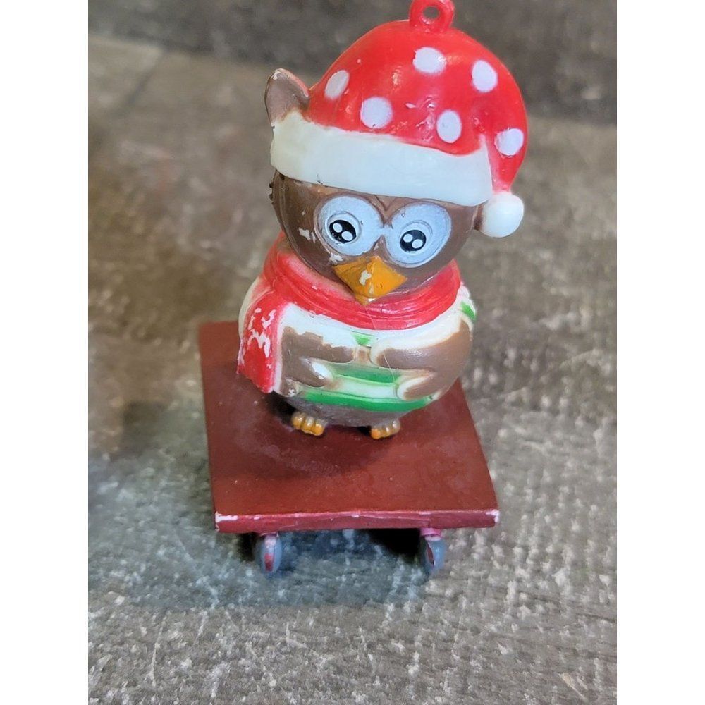 Bass Pro‎ Shop owl Santa hat sled ornament Xmas decor